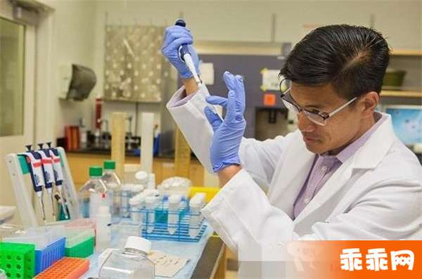 吗？有孩子了吗？下面小编为大家详细的介绍下！· 王力德的儿子王嘉澍 ·去年，王力德研究实验室从哈弗大