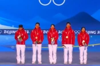 2022北京冬奥会中国队首金颁奖仪式直播回放哪看
